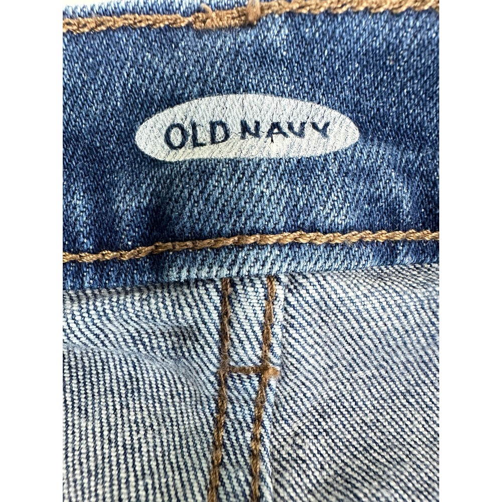 Old Navy Womens High Waisted Denim Shorts Medium Wash Raw Hem Cuffed Size 12 - Picture 3 of 13